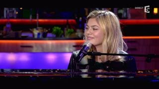 Louane en Live avec quotMamanquot  C à vous  15122015 [upl. by Nelav321]