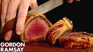 CHRISTMAS RECIPE Christmas Beef Wellington [upl. by Larrie]