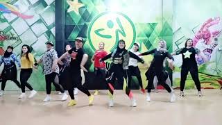 Zumba Dangdut  SEPERTI MATI LAMPU  NASSAR ANDIYOGIEGIO WITH CONRAD  Hazar JLStudio [upl. by Anaugahs66]