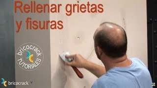 Rellenar grietas y fisuras Bricocrack [upl. by Yrelbmik]