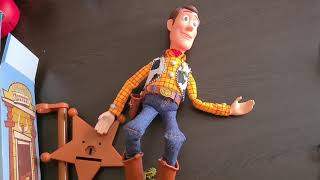 Woody Toy Story Signature Collection  Unboxing y review [upl. by Saum]