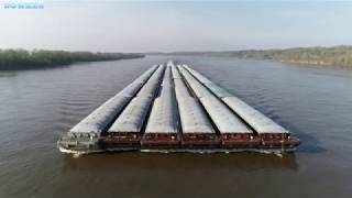 The BIG Towboat MV AMERICAN HERITAGE Pushing 42 Barges Northbound Mississippi River  Kimmswick Mo [upl. by Notsae147]