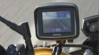 Linstallation du Tomtom rider sur la moto [upl. by Ginsburg]